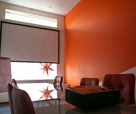 Стандартная переговорная комната